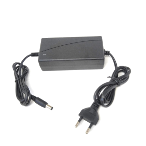 12 volt 3 amp power adapter